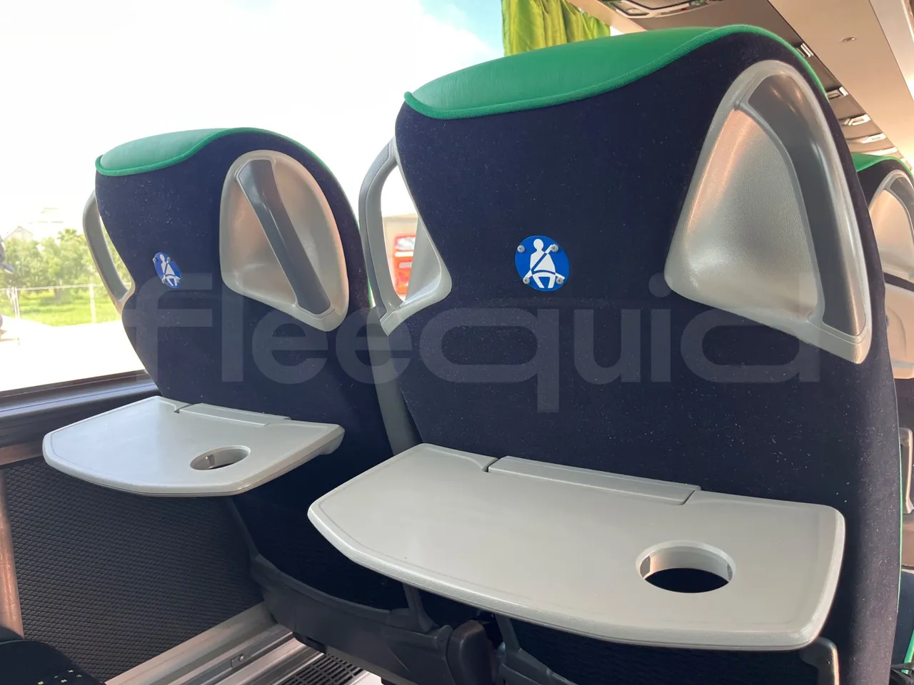 Mercedes-Benz Tourismo MB E 16/2 RHD - Euro 6 -  315 kW -  13.115 mt - table detail photo