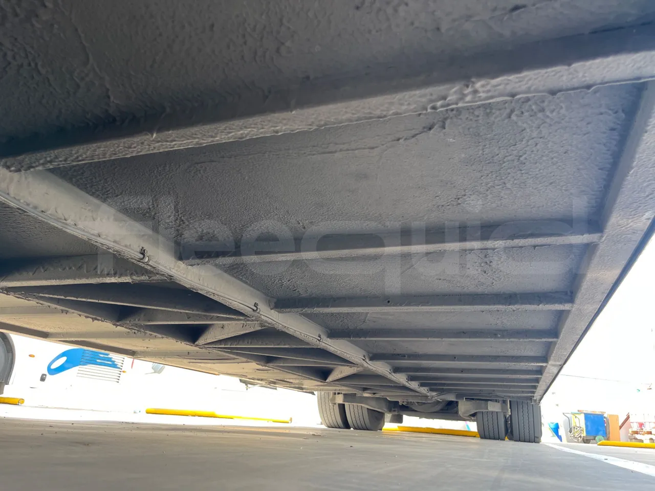 Scania 13BEX2E K440EB6X - EUR5 - 324kW - 14.980m - central undercarriage photo