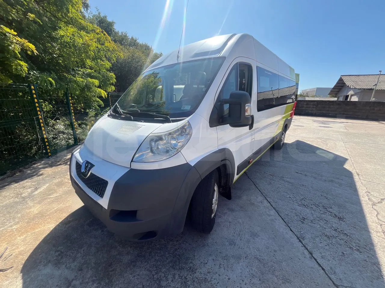 Peugeot 17P 440 BOXER L4H2 -EURO4 - 6.4 m -115,5kW - 3/4 front left