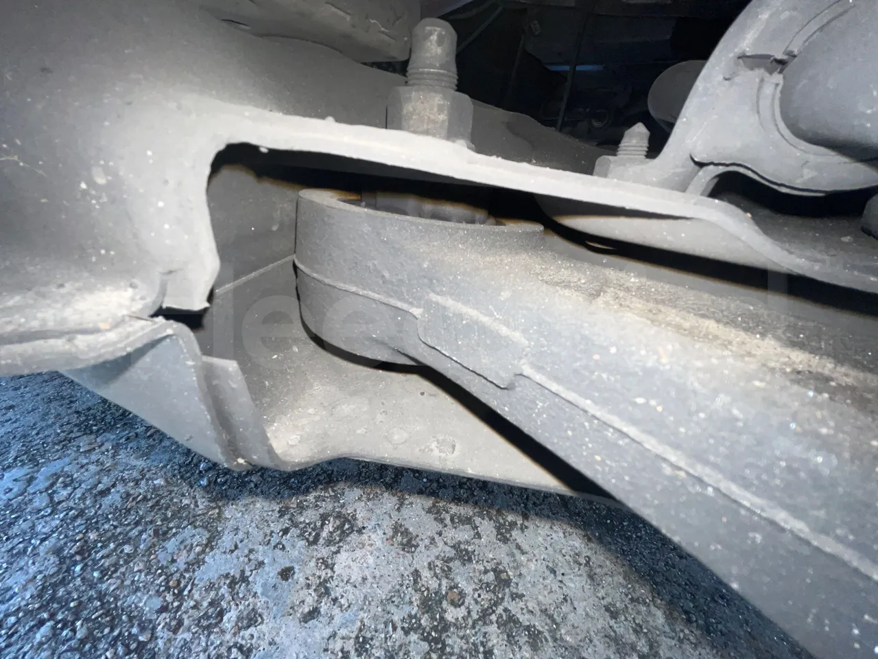 Peugeot 17P 440 BOXER L4H2 -EURO4 - 6.4 m -115,5kW - front air springs left