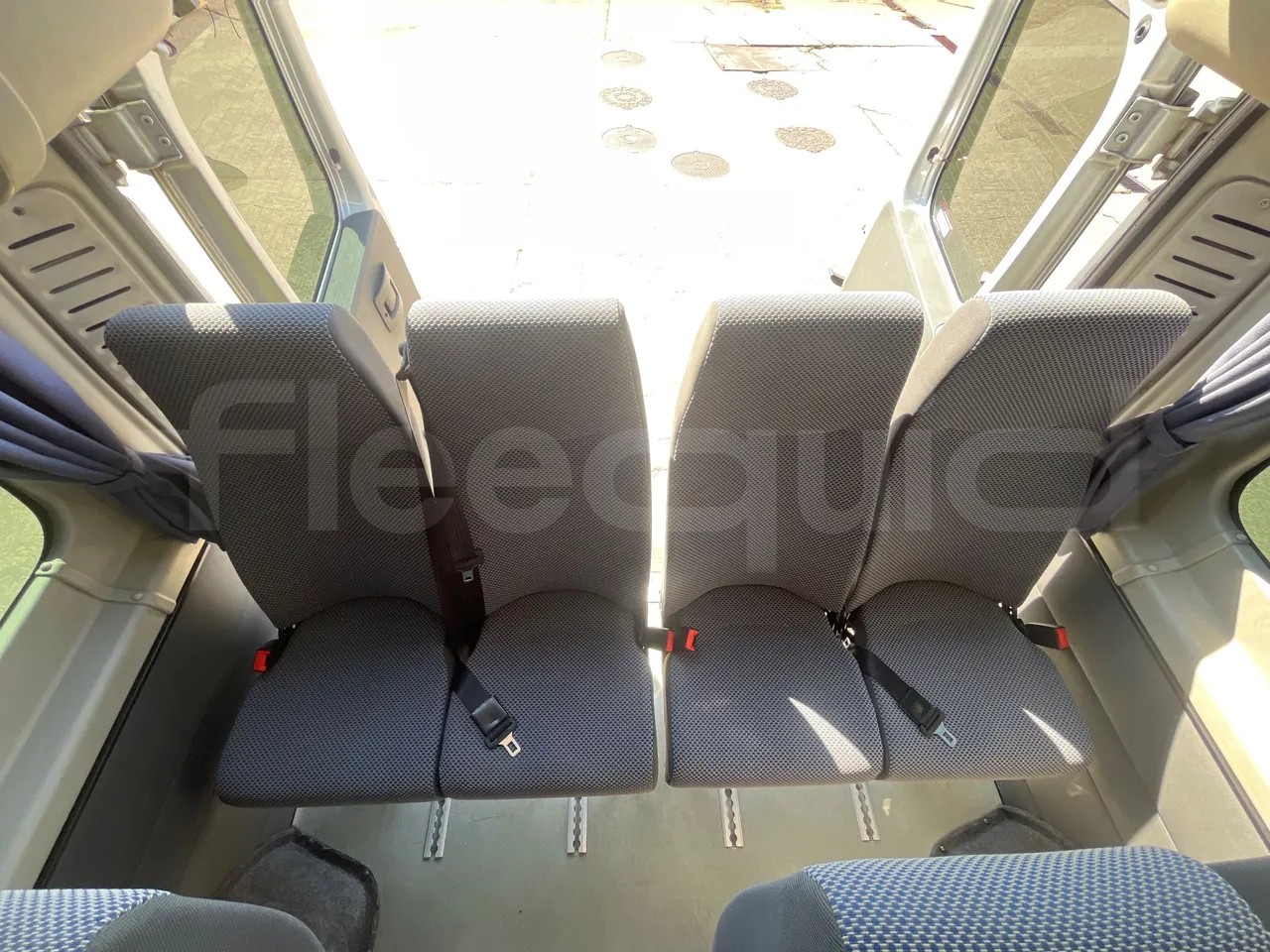 Peugeot 17P 440 BOXER L4H2 -EURO4 - 6.4 m -115,5kW - forward view all seats last row height
