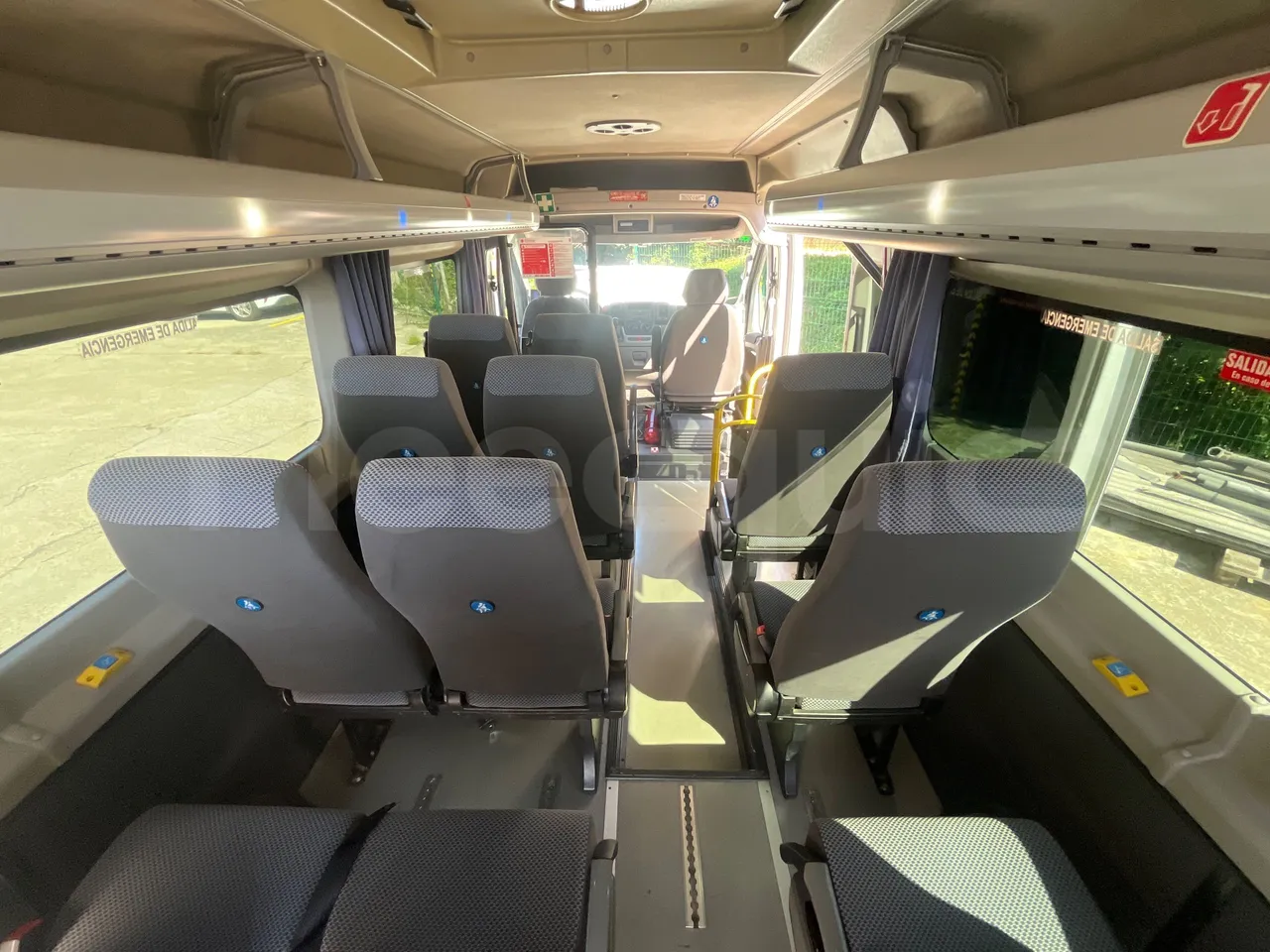 Peugeot 17P 440 BOXER L4H2 -EURO4 - 6.4 m -115,5kW - overhead compartments photo