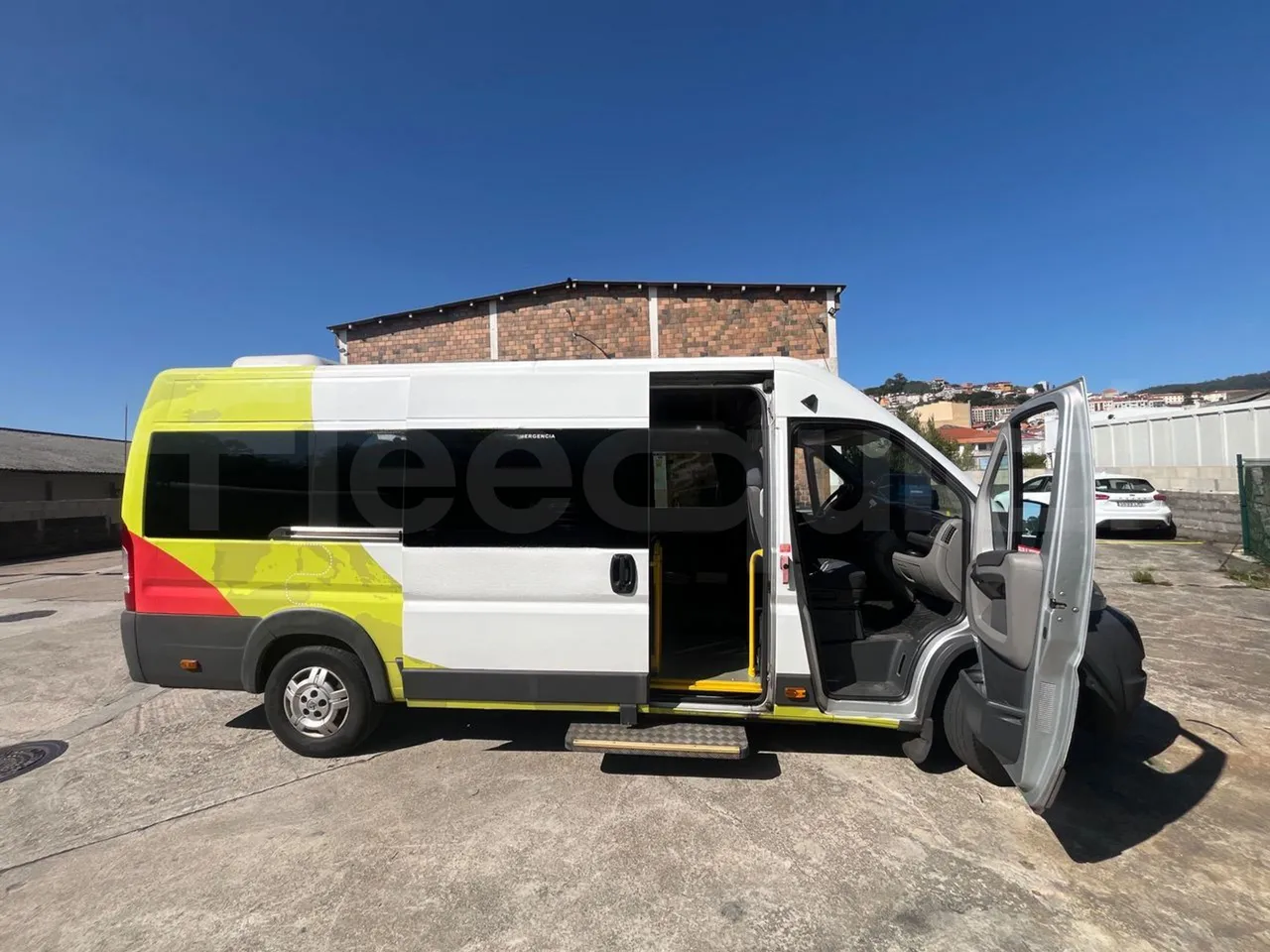 Peugeot 17P 440 BOXER L4H2 -EURO4 - 6.4 m -115,5kW - right side doors open