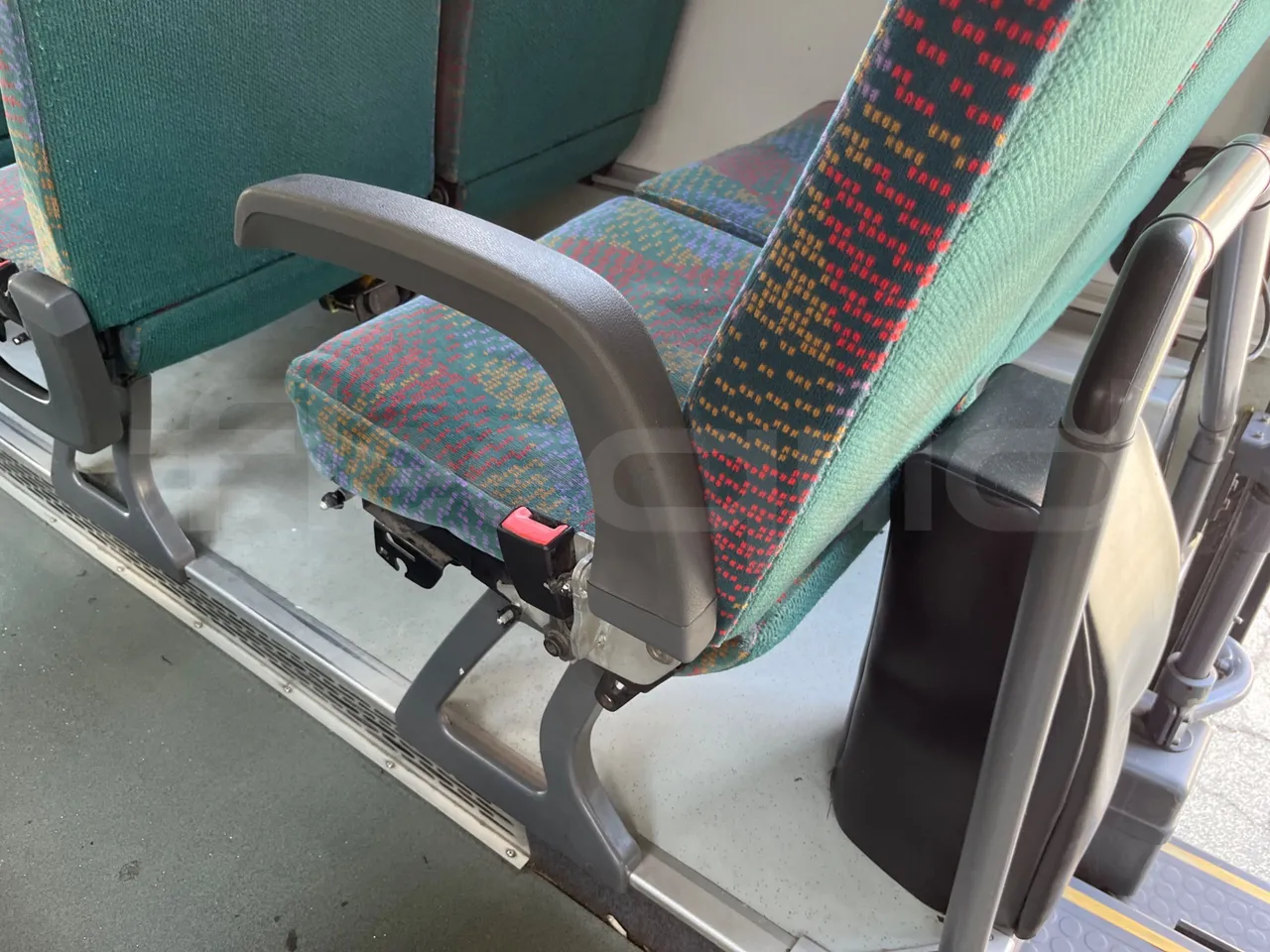 Setra S319 - armrest detail photo