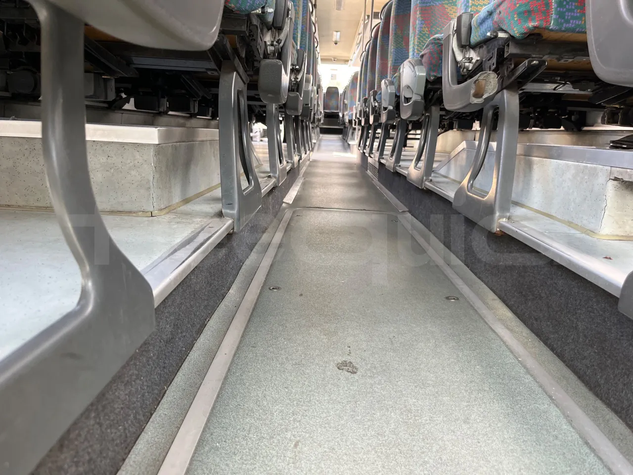 Setra S319 - seat brackets photo