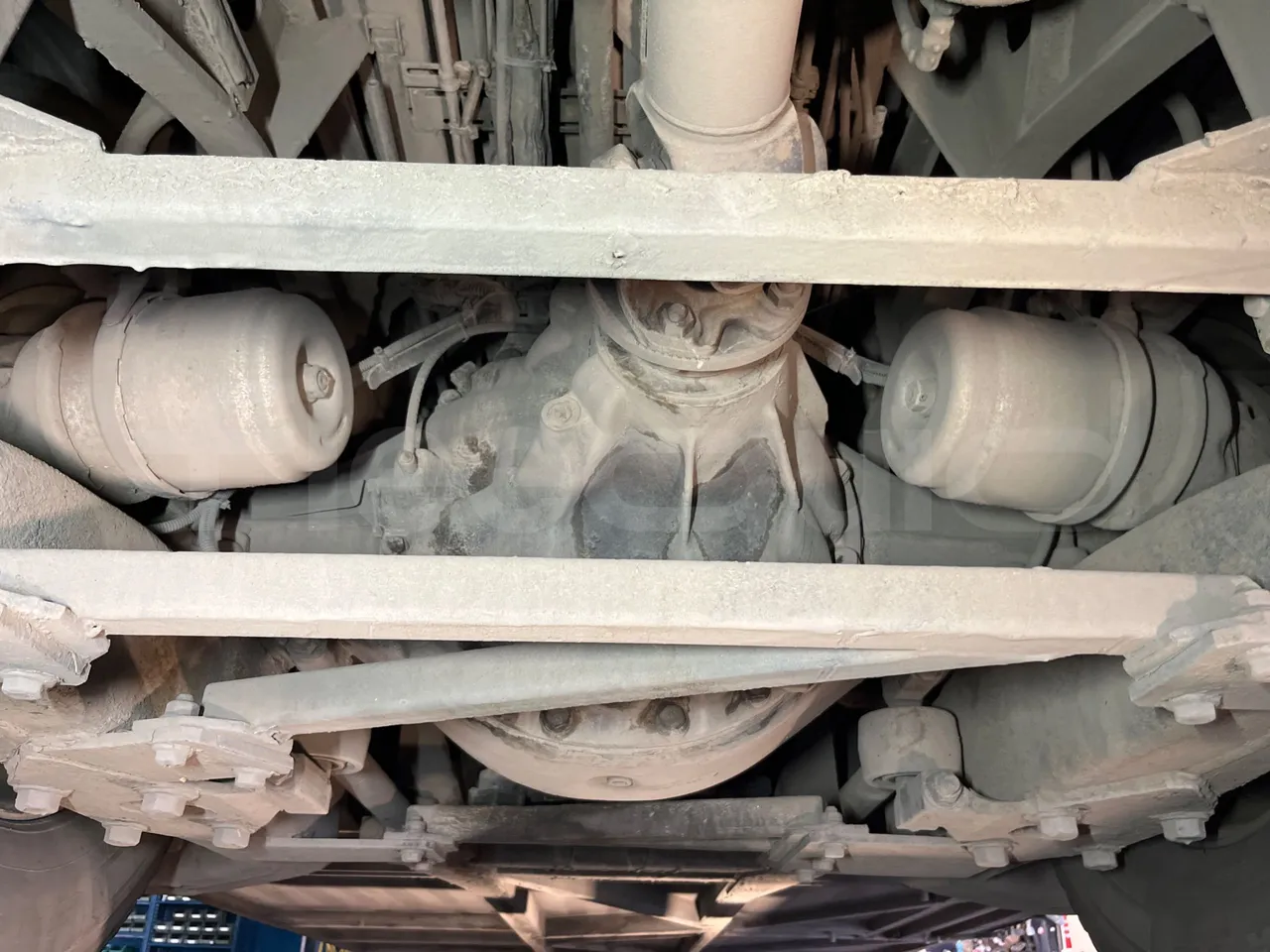 Setra S319 - differential photo