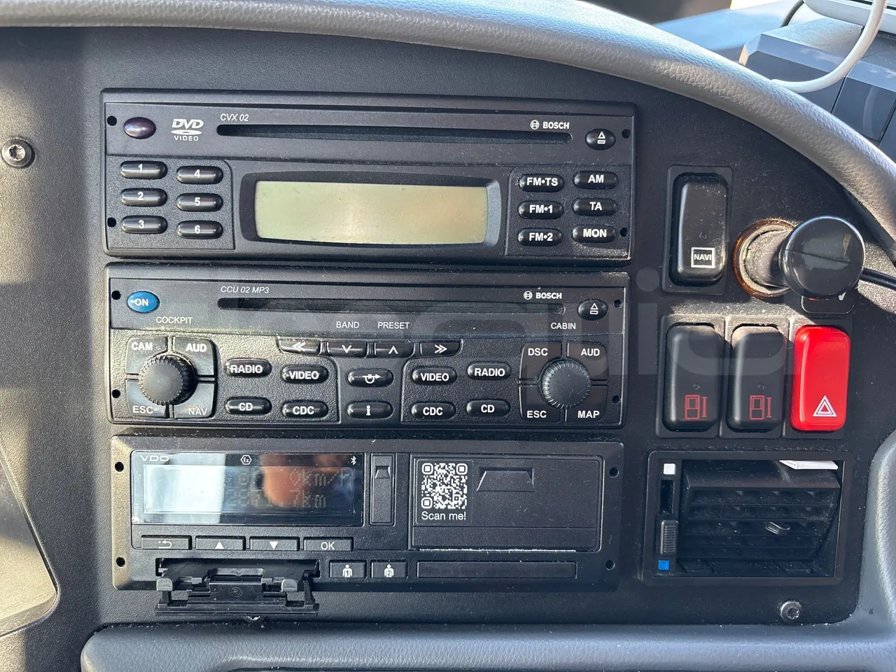 Mercedes-Benz Tourismo 632 02 -EURO5 - 315kw - 12.96 m - radio accessories photo