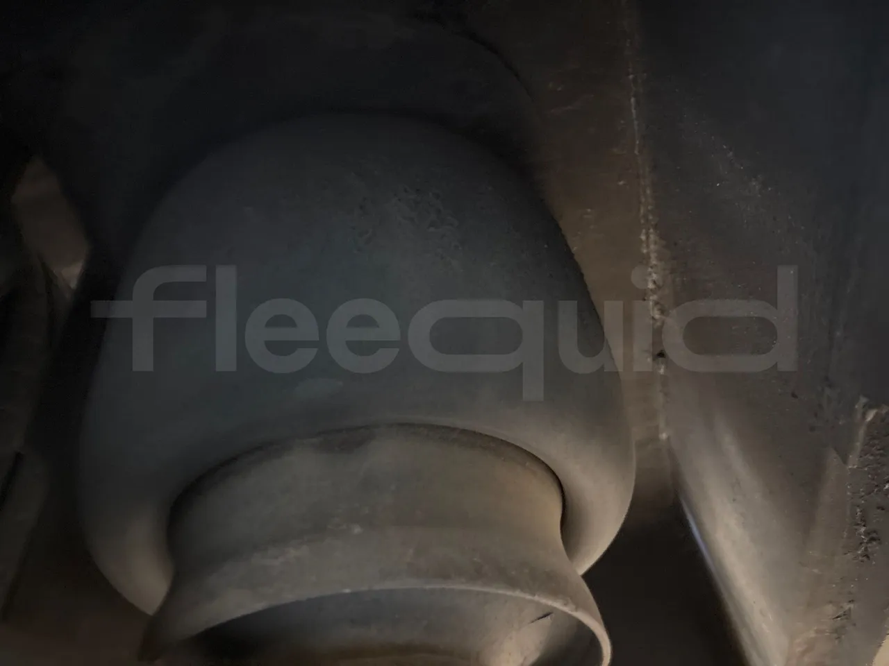 Mercedes-Benz Tourismo 632 02 -EURO5 - 315kw - 12.96 m - axel 2 air springs 1 left