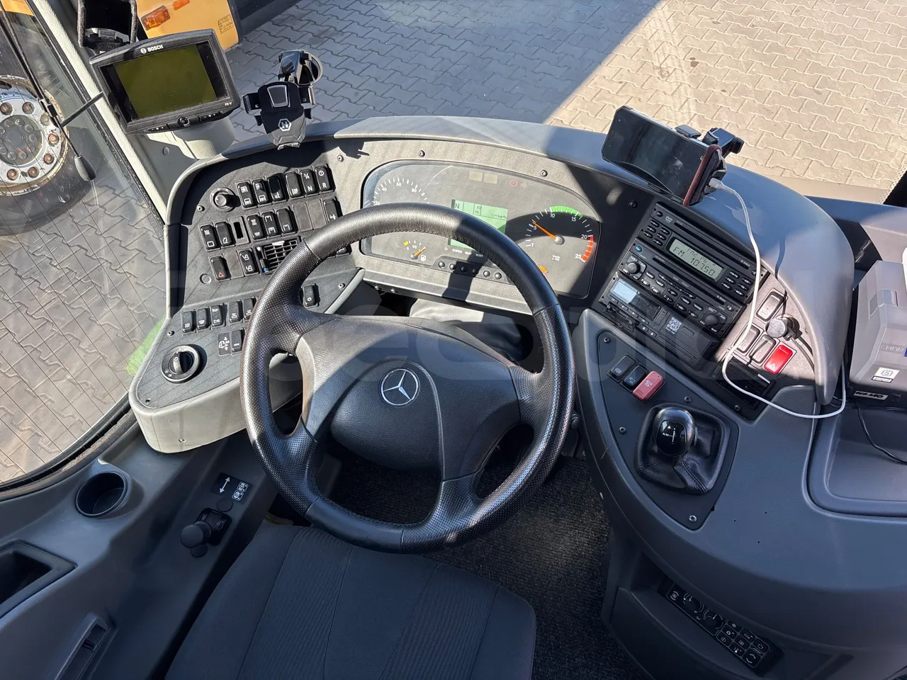 Mercedes-Benz Tourismo 632 02 -EURO5 - 315kw - 12.96 m - buttons panels on
