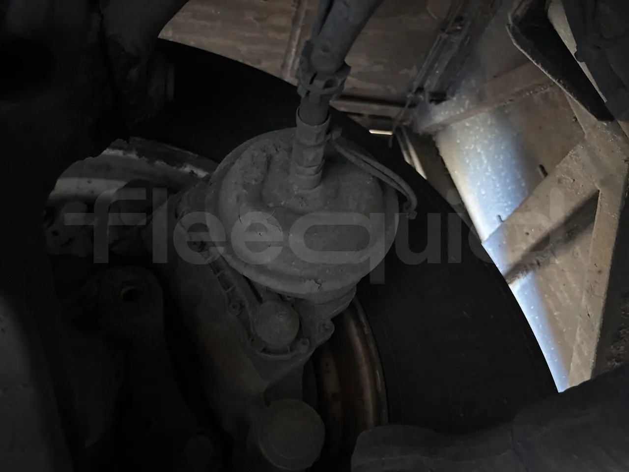 Mercedes-Benz Tourismo 632 02 -EURO5 - 315kw - 12.96 m - axel 3 caliper brakes left