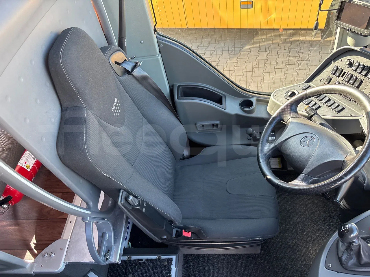 Mercedes-Benz Tourismo 632 02 -EURO5 - 315kw - 12.96 m - driver's seat photo