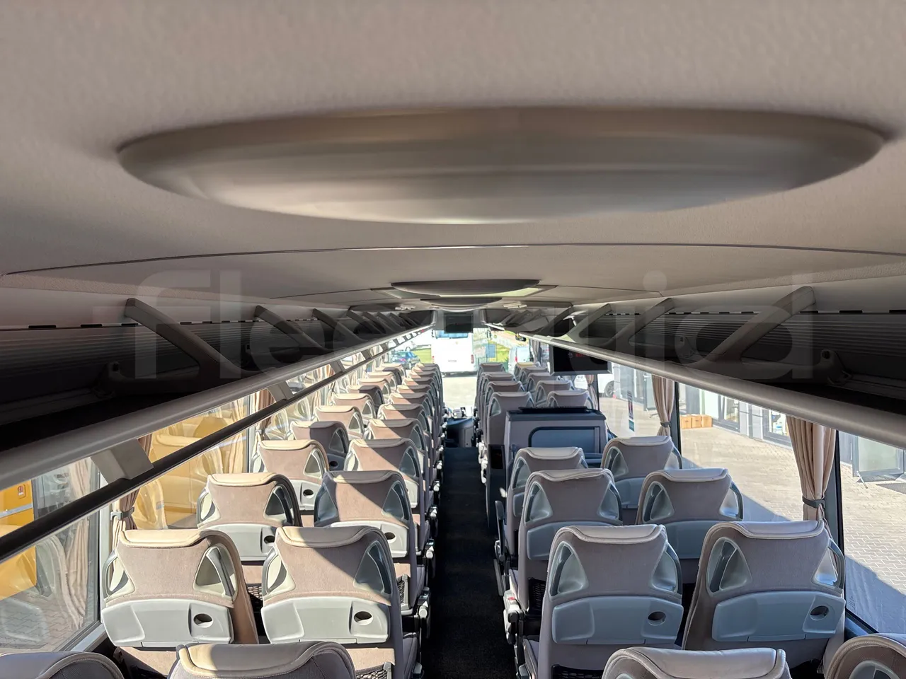 Mercedes-Benz Tourismo 632 02 -EURO5 - 315kw - 12.96 m - overhead compartments photo