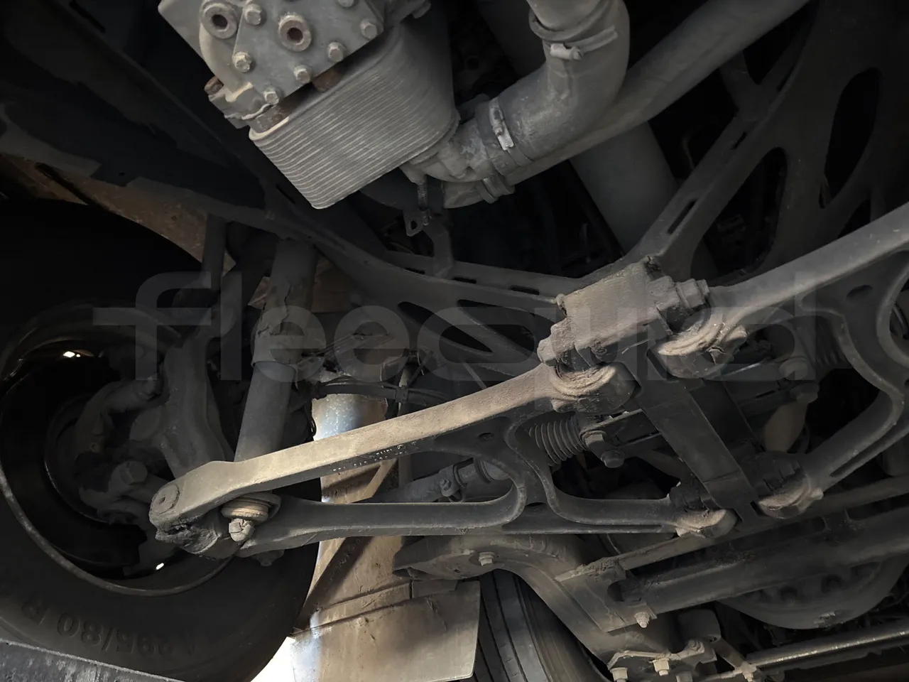 Mercedes-Benz Tourismo 632 02 -EURO5 - 315kw - 12.96 m - axle 3 left side