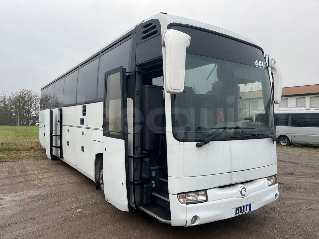 Iveco Irisbus France SFR115-362 - Euro3 - 266kW - 11.995mt - 3/4 right front doors open
