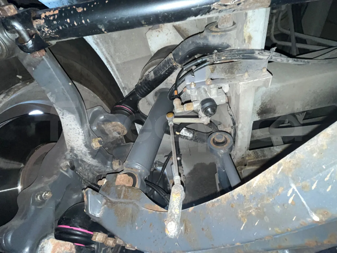 Iveco Irisbus France SFR115-362 - Euro3 - 266kW - 11.995mt - front shock absorbers left