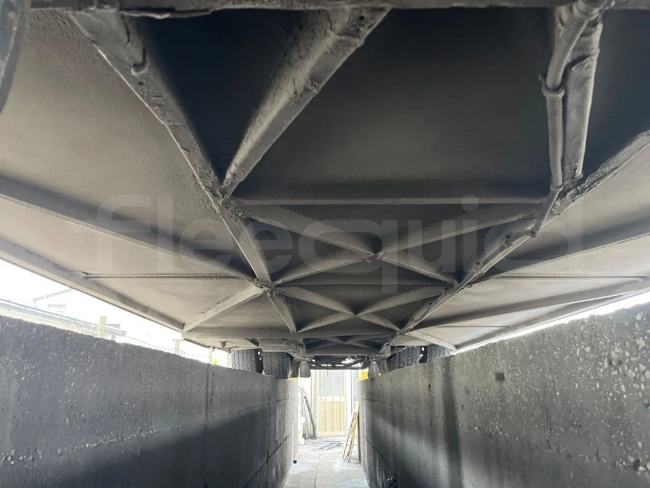 Iveco Irisbus France SFR115-362 - Euro3 - 266kW - 11.995mt - central undercarriage photo