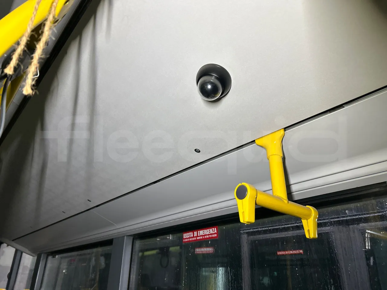 Mercedes-Benz Citaro O 530 LE - Euro5 - 220kW - 13.057mt - camera accessories photo
