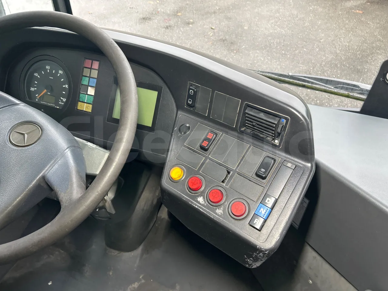 Mercedes-Benz Citaro O 530 LE - Euro5 - 220kW - 13.057mt - radio accessories photo