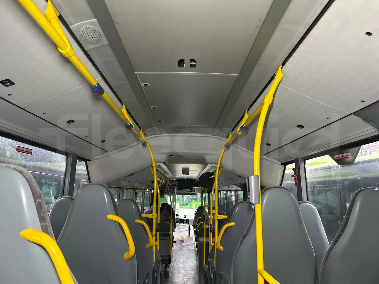 Mercedes-Benz Citaro O 530 LE - Euro5 - 220kW - 13.057mt - overhead compartments photo