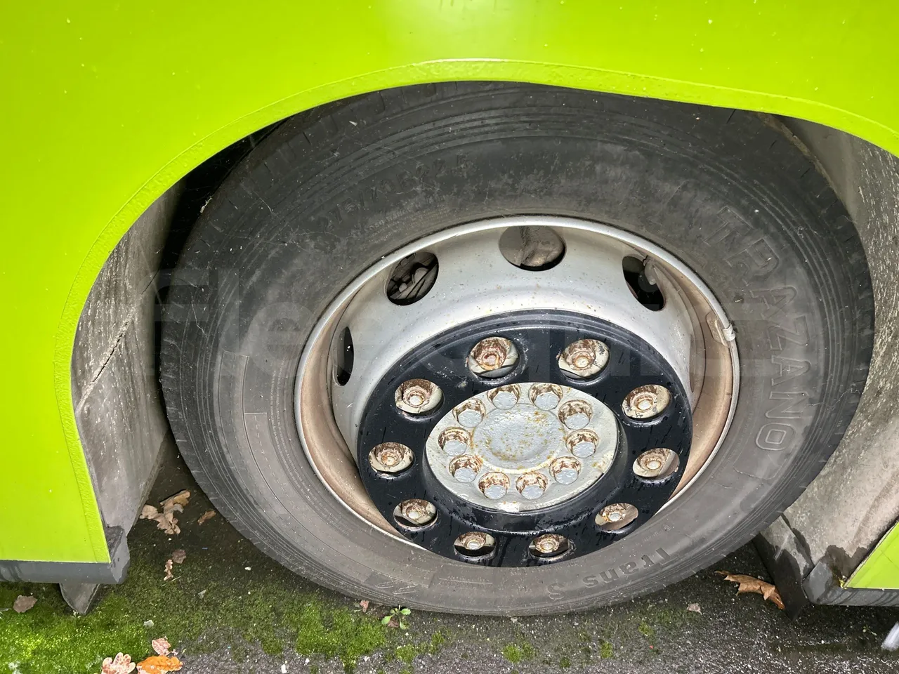 Mercedes-Benz Citaro O 530 LE - Euro5 - 220kW - 13.057mt - front left tire measurements