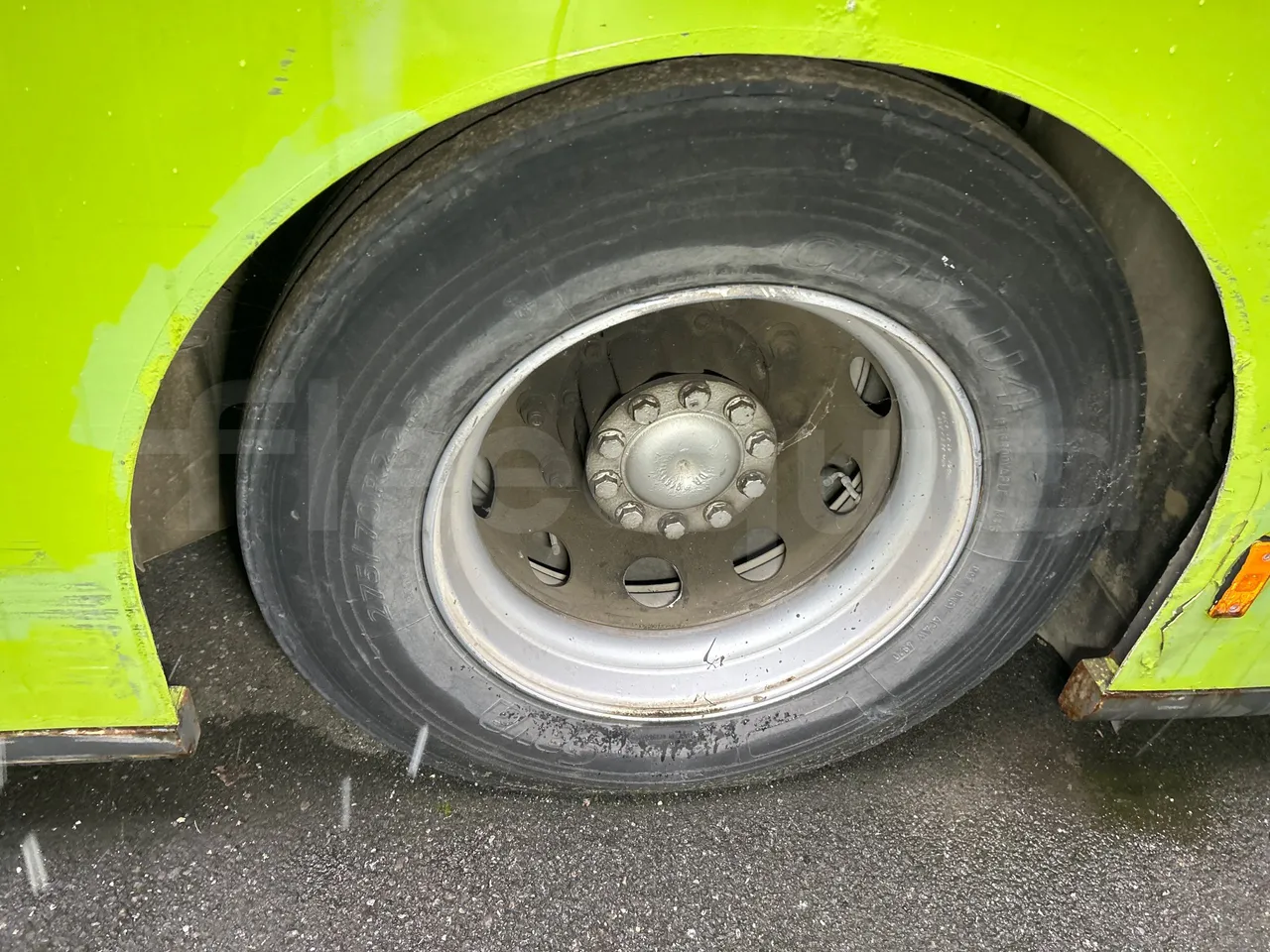 Mercedes-Benz Citaro O 530 LE - Euro5 - 220kW - 13.057mt - rear left tire photo
