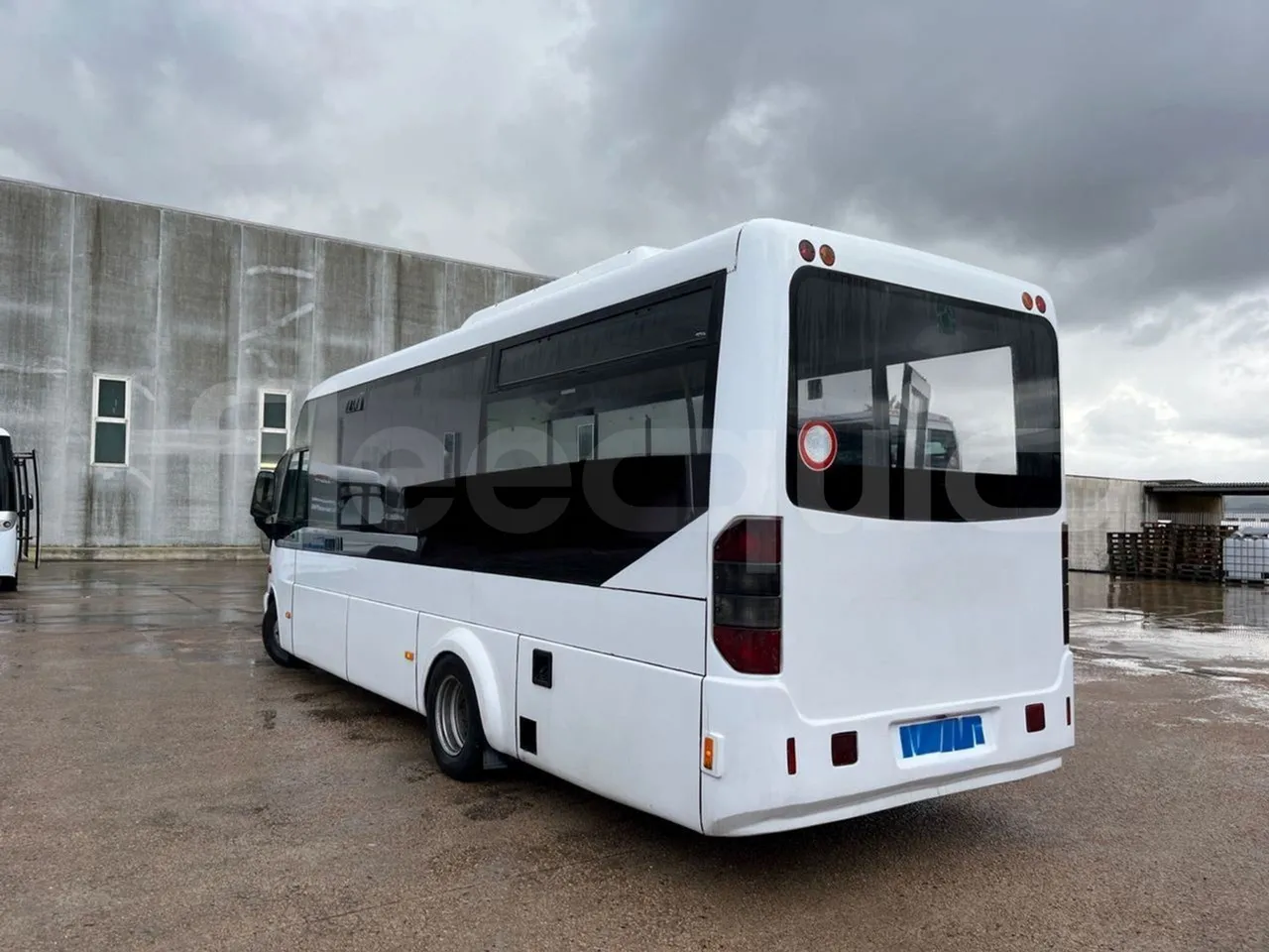 Mercedes-Benz Sprinter 905.6 - Euro3 -115 kW - 6.945 mt - 3/4 left rear side