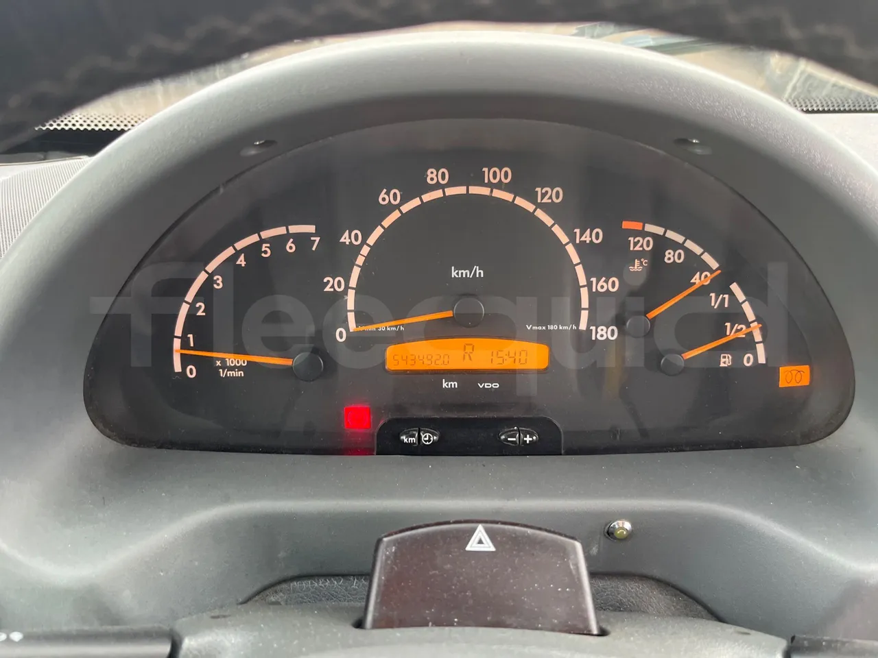 Mercedes-Benz Sprinter 905.6 - Euro3 -115 kW - 6.945 mt - dashboard lights on