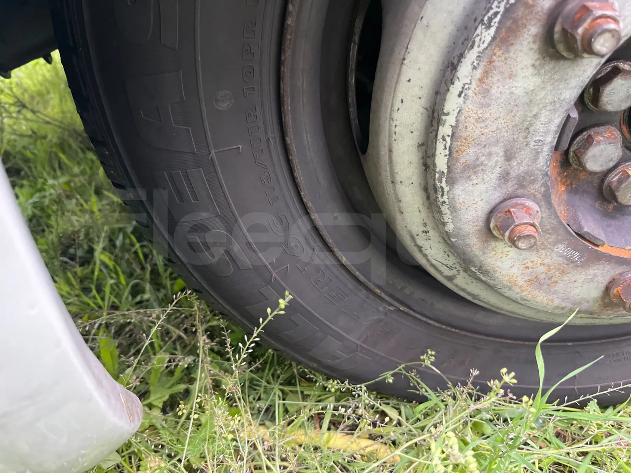 Mercedes-Benz Sprinter 905.6 - Euro3 -115 kW - 6.945 mt - front left tire measurements