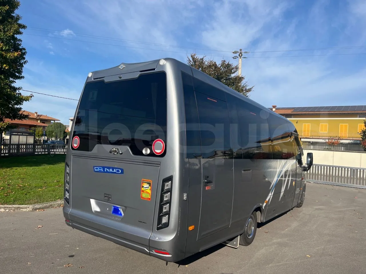 Indcar Wing WGIVMY11/ Euro 6 - 132 Kw - 7.995 Mt - 3/4 right rear doors closed