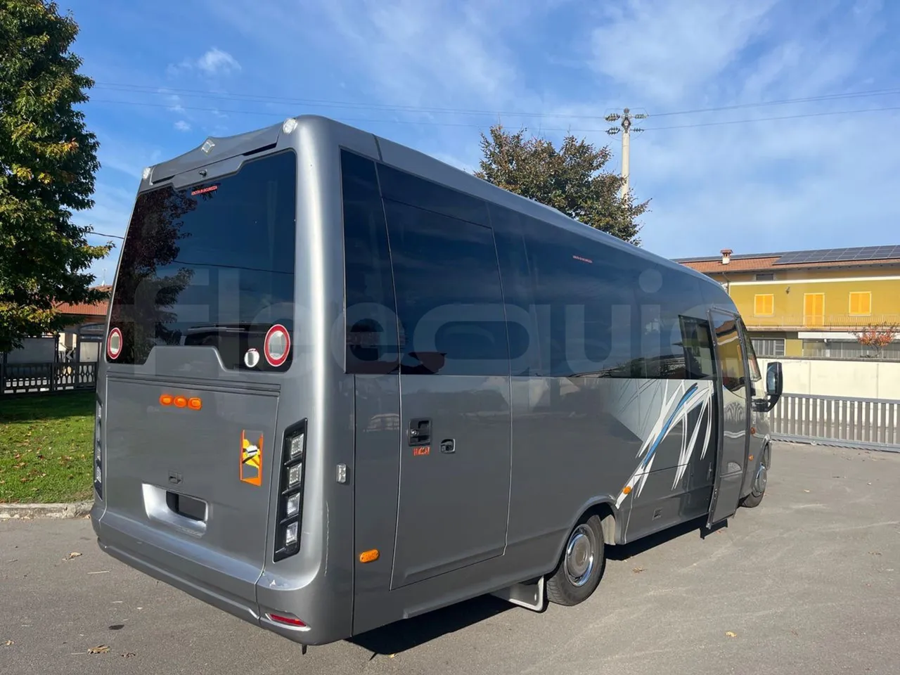 Indcar Wing WGIVMY11/ Euro 6 - 132 Kw - 7.995 Mt - 3/4 right rear doors open