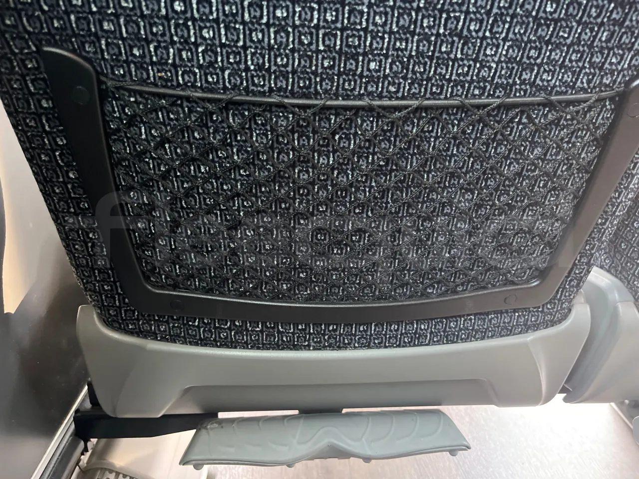 Indcar Wing WGIVMY11/ Euro 6 - 132 Kw - 7.995 Mt - mesh detail photo