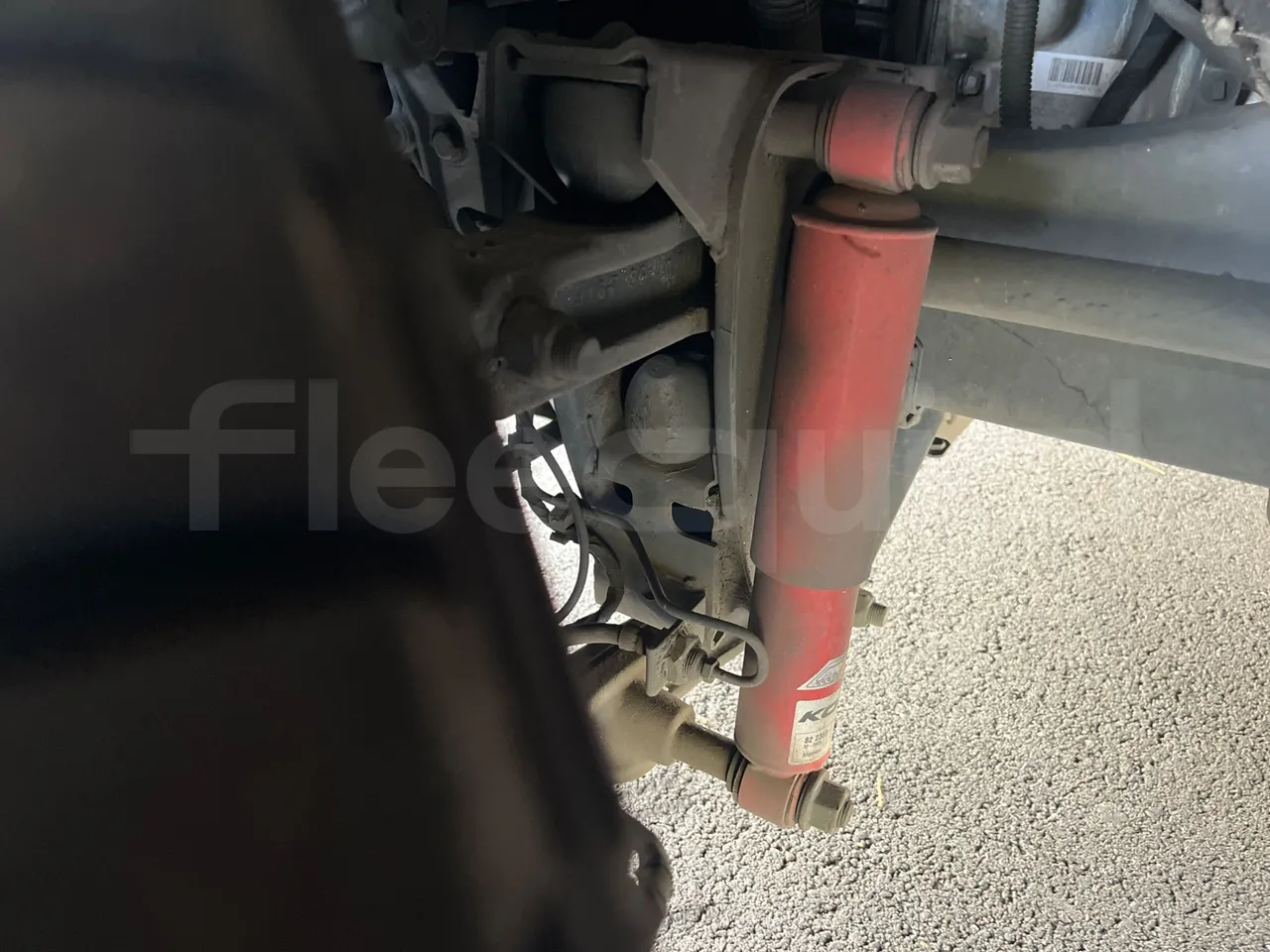 Indcar Wing WGIVMY11/ Euro 6 - 132 Kw - 7.995 Mt - front shock absorbers left