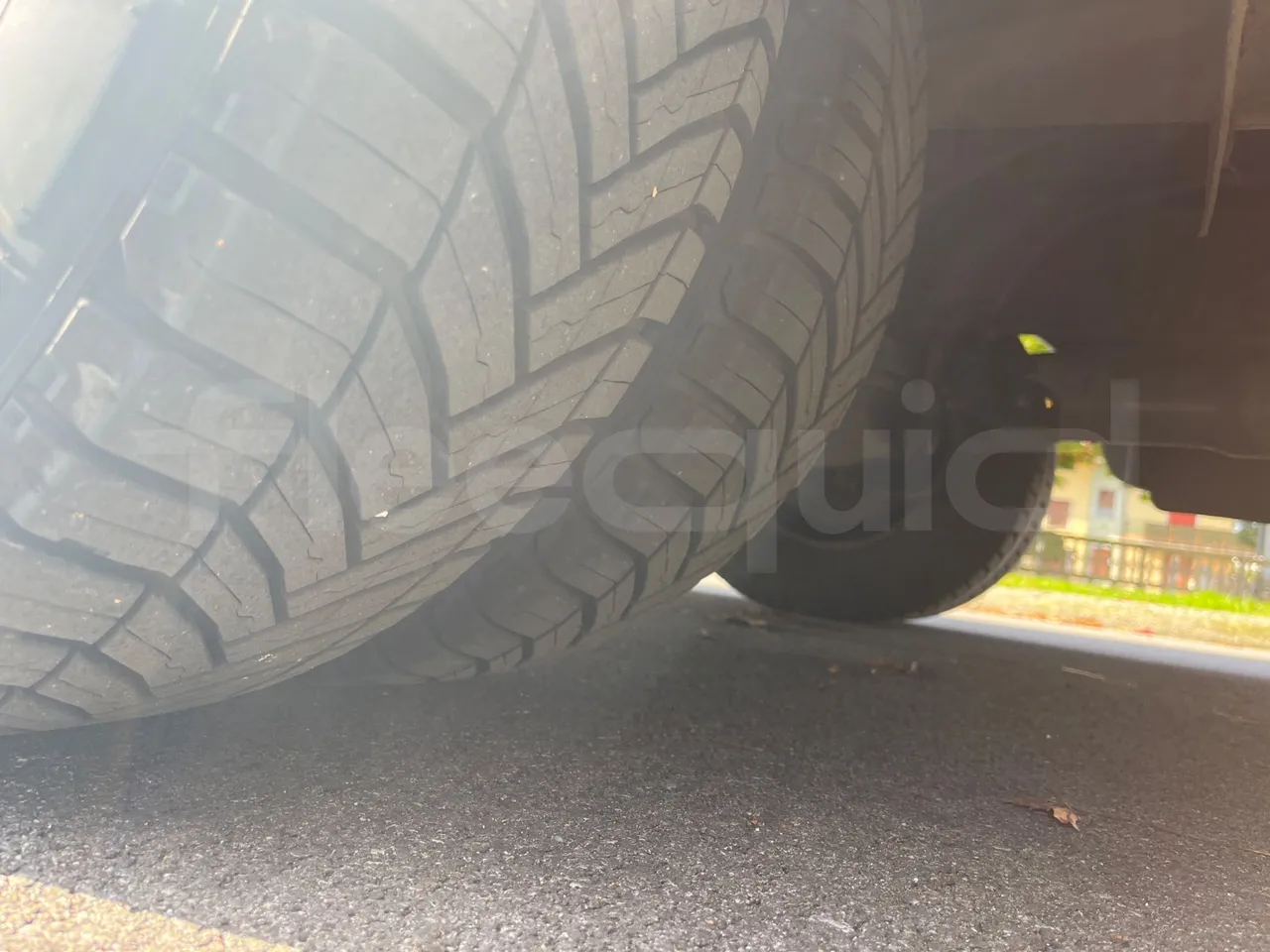 Indcar Wing WGIVMY11/ Euro 6 - 132 Kw - 7.995 Mt - tread condition front tires left