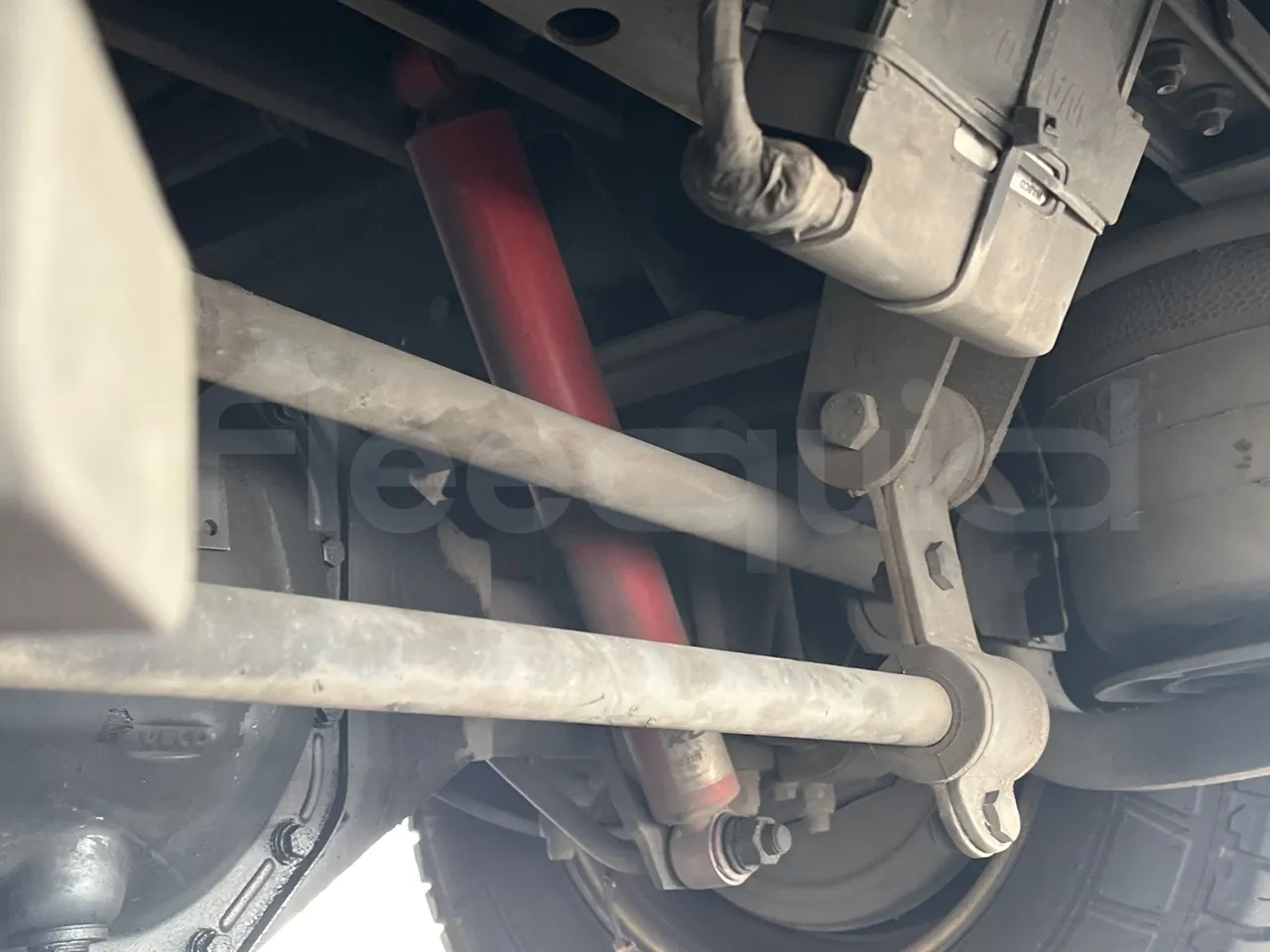 Indcar Wing WGIVMY11/ Euro 6 - 132 Kw - 7.995 Mt - axle 2 shock absorbers 1 right