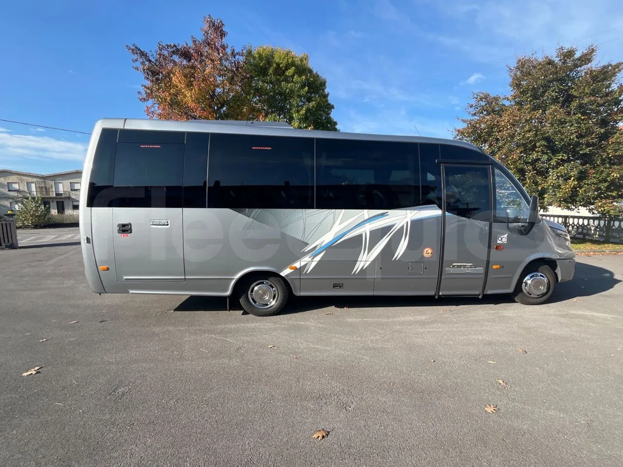 Indcar Wing WGIVMY11/ Euro 6 - 132 Kw - 7.995 Mt - right side doors closed