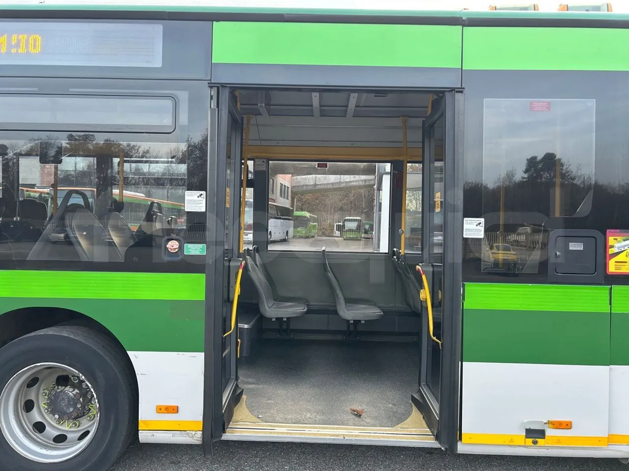 Mercedes-Benz O 530 G- 3P - Euro5 - 260kW - 17.940mt - front door 3 open