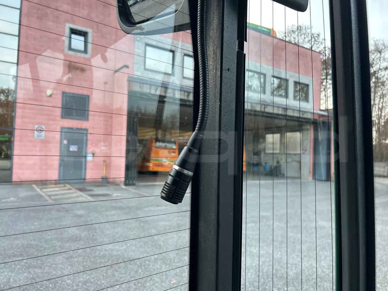 Mercedes-Benz O 530 G- 3P - Euro5 - 260kW - 17.940mt - driver microphone accessories photo