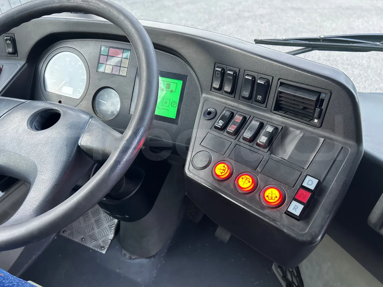 Mercedes-Benz O 530 G- 3P - Euro5 - 260kW - 17.940mt - radio accessories photo