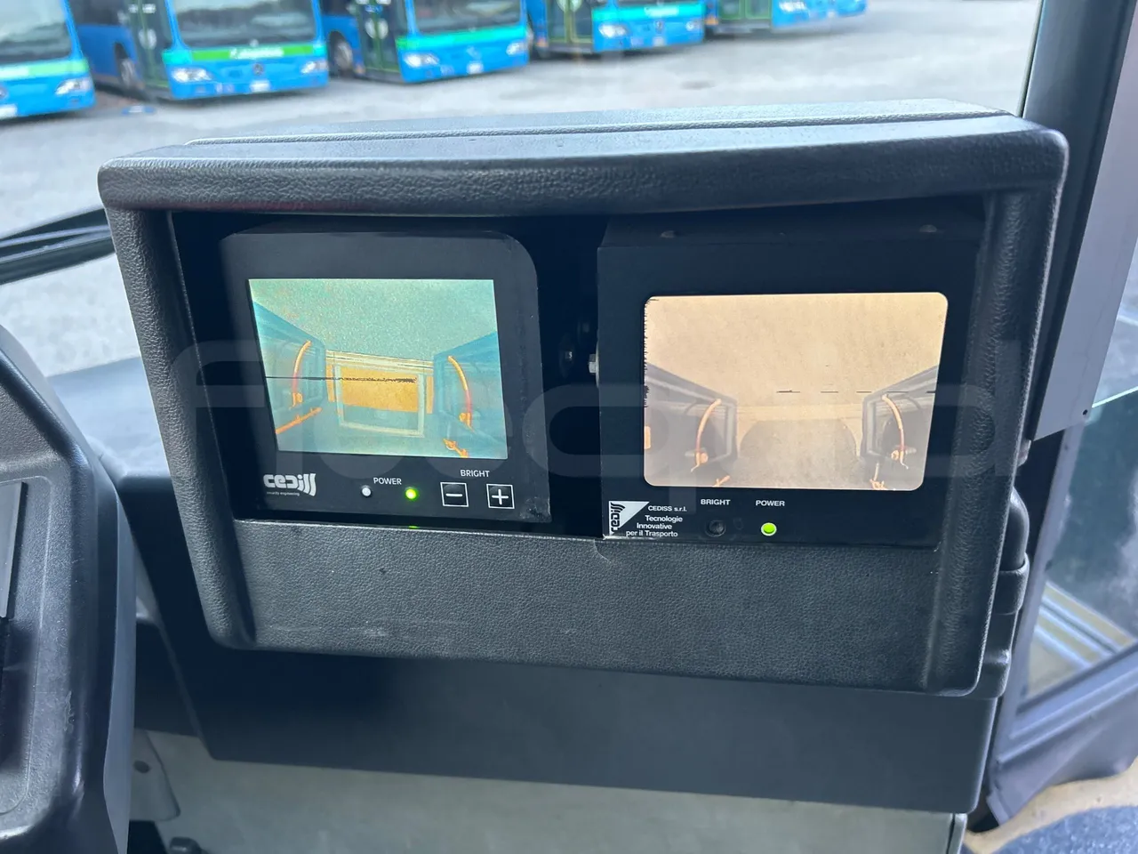 Mercedes-Benz O 530 G- 3P - Euro5 - 260kW - 17.940mt - onboard devices 1