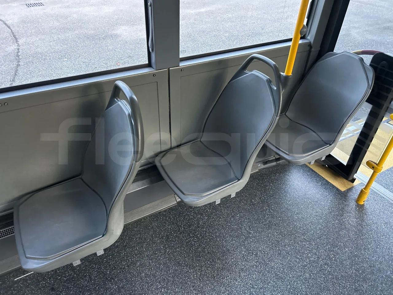Mercedes-Benz O 530 G- 3P - Euro5 - 260kW - 17.940mt - single seat detail