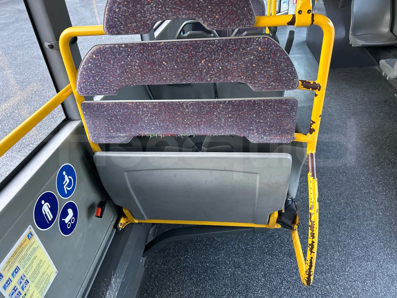 Mercedes-Benz O 530 G- 3P - Euro5 - 260kW - 17.940mt - folding seat photo