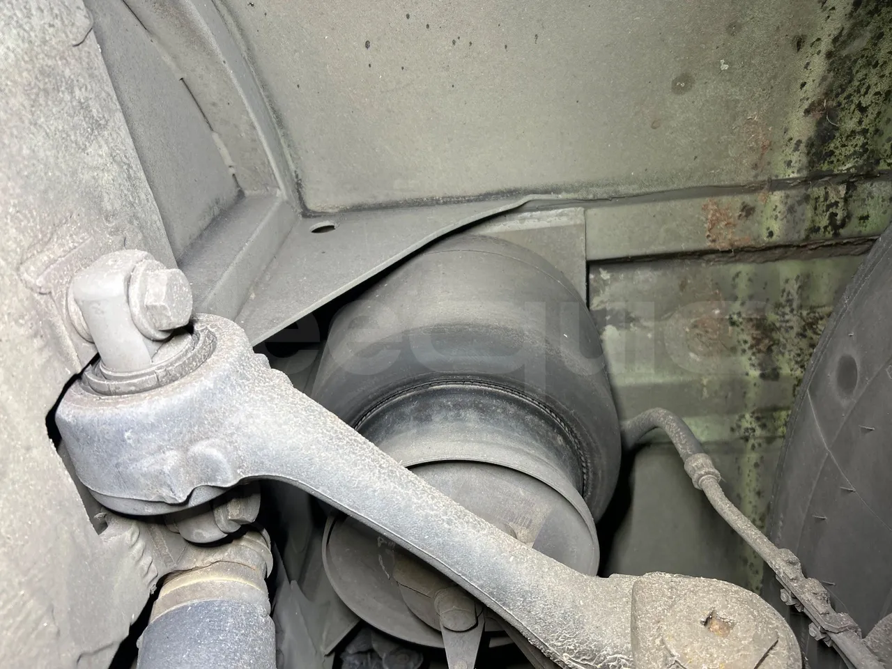 Mercedes-Benz O 530 G- 3P - Euro5 - 260kW - 17.940mt - front air springs right