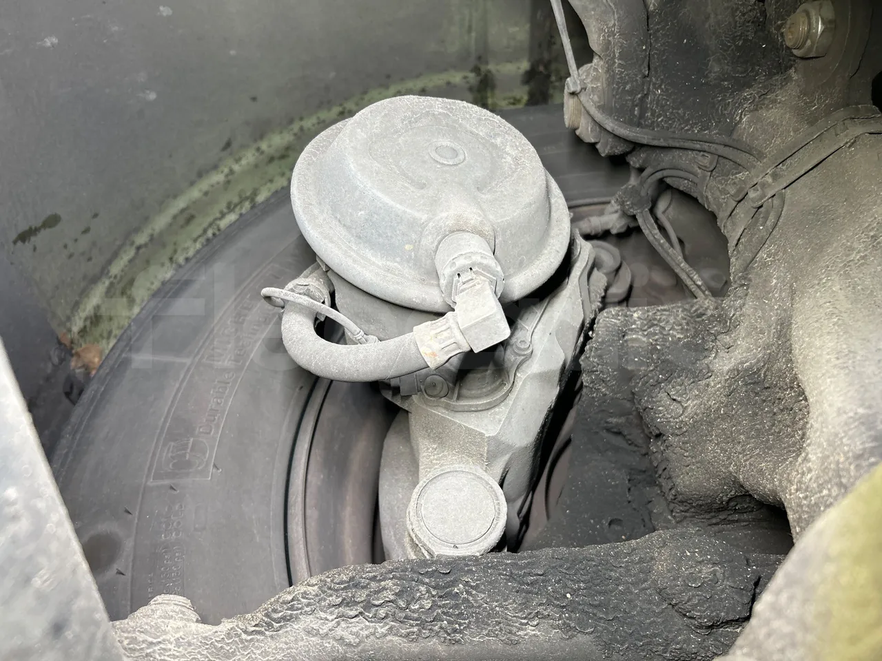 Mercedes-Benz O 530 G- 3P - Euro5 - 260kW - 17.940mt - front brake calipers right