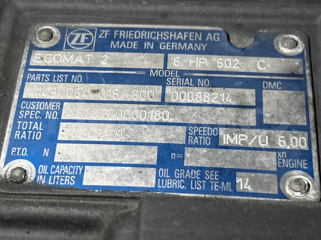 Mercedes-Benz O 530 G- 3P - Euro5 - 260kW - 17.940mt - gearbox plate photo