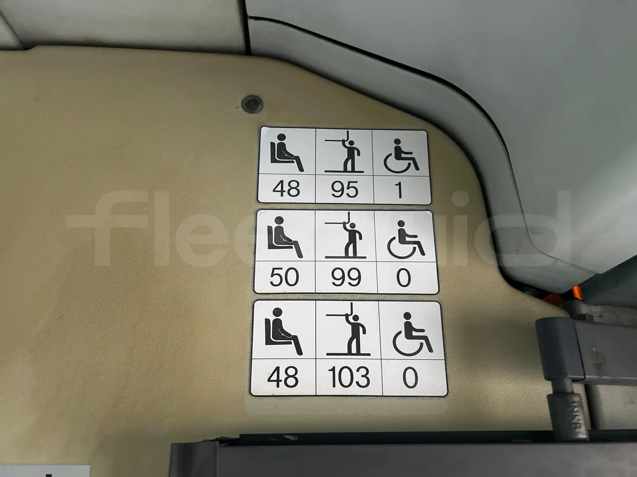 Mercedes-Benz O 530 G- 3P - Euro5 - 260kW - 17.940mt - seat plate photo