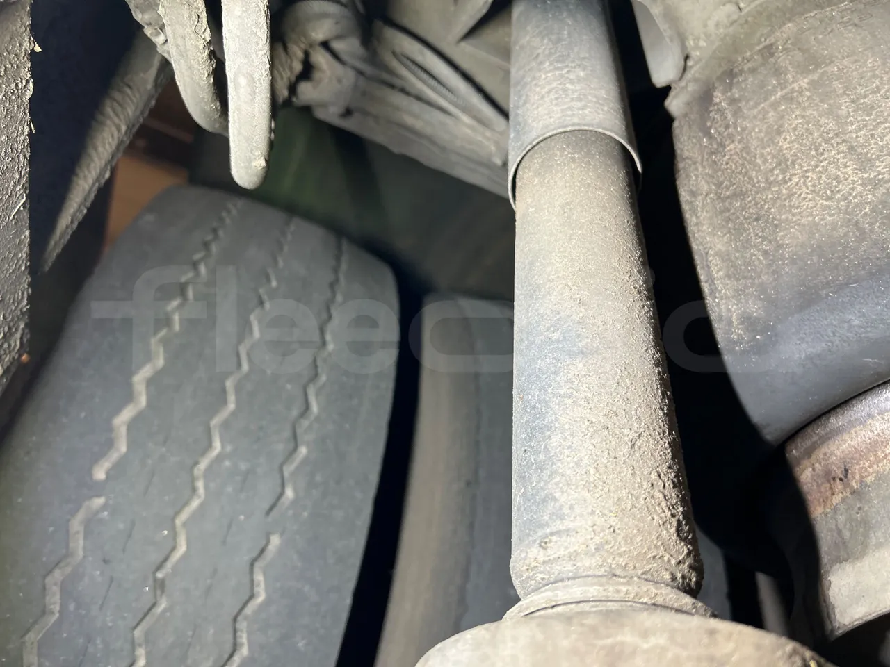 Mercedes-Benz O 530 G- 3P - Euro5 - 260kW - 17.940mt - axel 3 shock absorbers 1 right