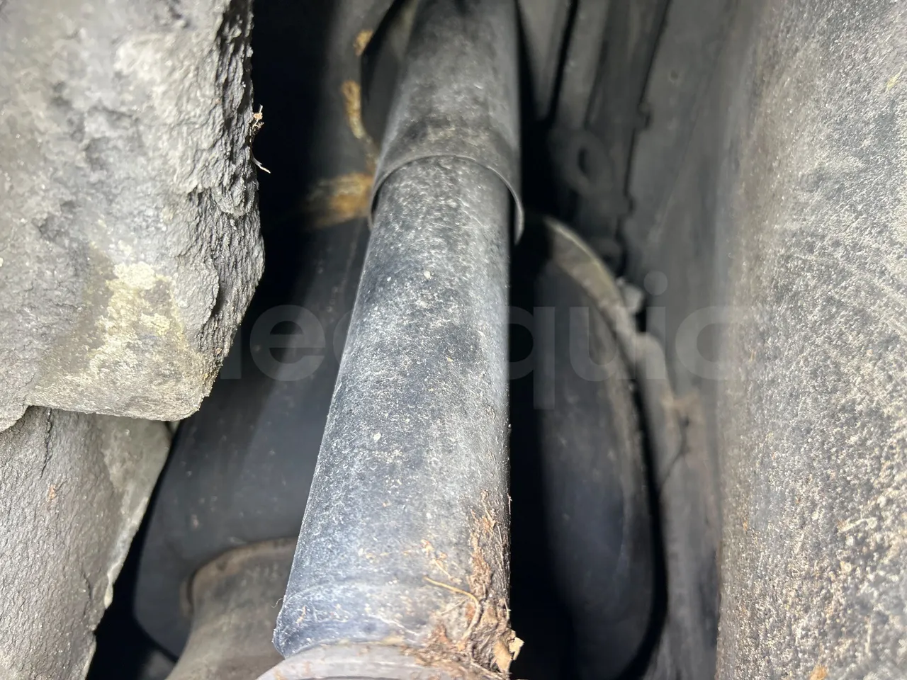 Mercedes-Benz O 530 G- 3P - Euro5 - 260kW - 17.940mt - axel 3 shock absorbers 2 right