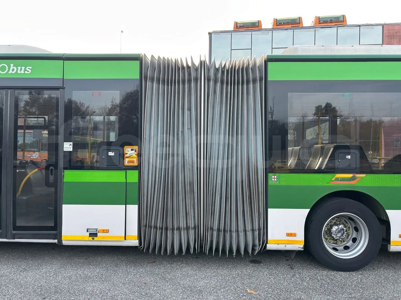 Mercedes-Benz O 530 G- 3P - Euro5 - 260kW - 17.940mt - turntable external (18m)