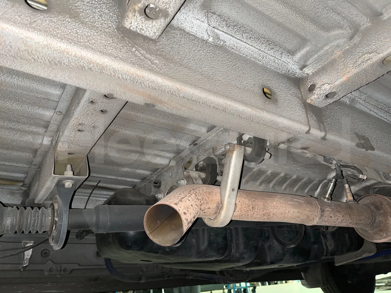 Mercedes-Benz Sprinter Noge - EUR6 - 140kW - 7.361m - exhaust photo