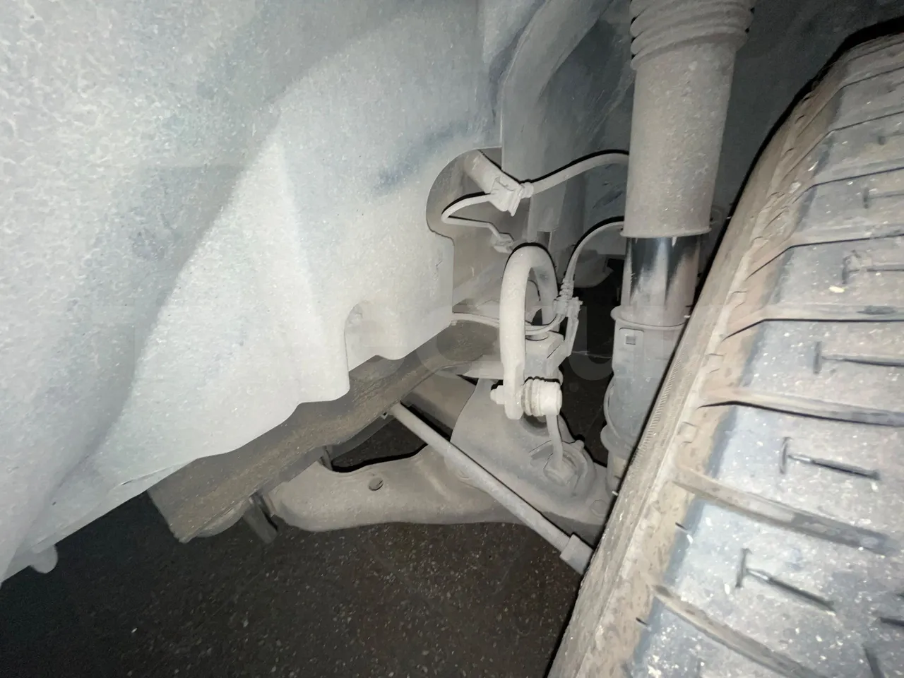 Mercedes-Benz Sprinter Noge - EUR6 - 140kW - 7.361m - front shock absorbers left